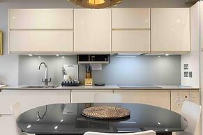 Charming 2-bed Apt With 2 Bathtub Central London