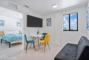 Miami Suite 302