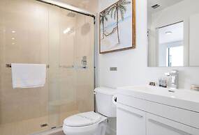 Miami Suite 302