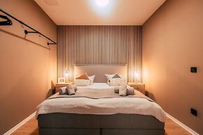 Luga Homes - Nikolaikirche