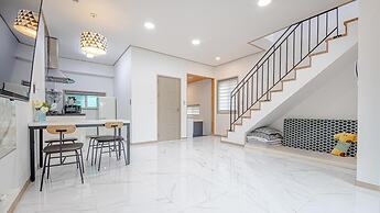 Gapyeong Gamseong216 Poolvilla Pension