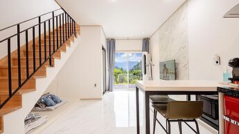 Gapyeong Gamseong216 Poolvilla Pension