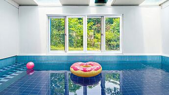 Gapyeong Gamseong216 Poolvilla Pension