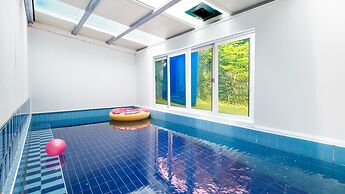 Gapyeong Gamseong216 Poolvilla Pension