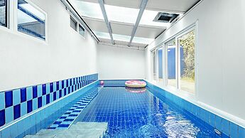 Gapyeong Gamseong216 Poolvilla Pension