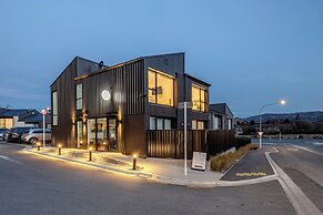 Alpine Junction Townhouse Apartments