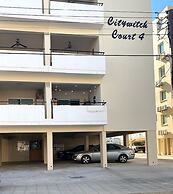 Dock Holiday Pool Apartment