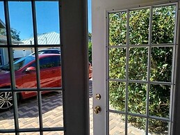 Room in Apartment - Small Cozy Apartment