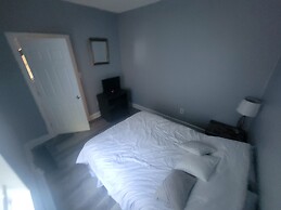 N Gladstone Rental Minutes to Downtown Perfect for Families or Busines