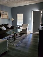 N Gladstone Rental Minutes to Downtown Perfect for Families or Busines