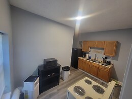 N Gladstone Rental Minutes to Downtown Perfect for Families or Busines