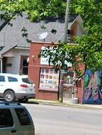 N Gladstone Rental Minutes to Downtown Perfect for Families or Busines