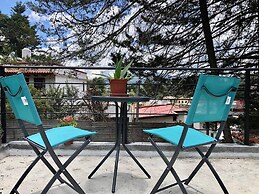 Studio With Terrace And Fiber Internet