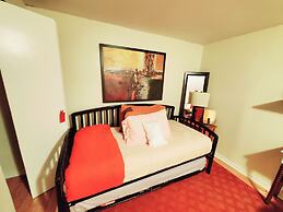 Room in Guest Room - Fall Room 3min From Yale, And Other Colleges