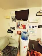 Room-fall Room 3min From Yale, And Other