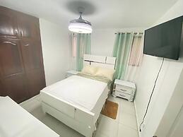 Cozy 3 Bedrooms Apt Monumental Area - Wifi and Parking