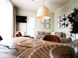 Luxurious Waterfront Villa Surrounded by Nature for 4 People 21
