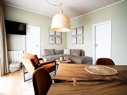 Luxurious Waterfront Villa Surrounded by Nature for 4 People 21