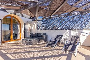 Thrapsano House at Iraklion Crete for up to 8 Persons