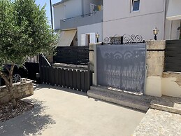 Thrapsano House at Iraklion Crete for up to 8 Persons