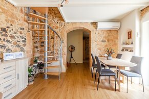 Thrapsano House at Iraklion Crete for up to 8 Persons