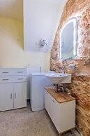 Thrapsano House at Iraklion Crete for up to 8 Persons