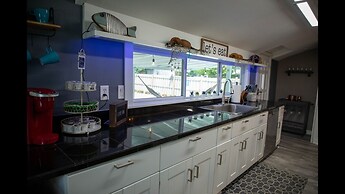 Family Home With Private Pool & Yard Only 24 Mi to Disney