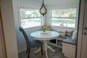 Family Home With Private Pool & Yard Only 24 Mi to Disney