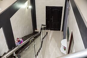 Lusaka Luxe - Your Private Oasis Awaits in the Heart of Zambia