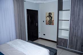 Lusaka Luxe - Your Private Oasis Awaits in the Heart of Zambia