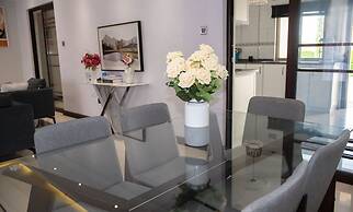 Lusaka Luxe - Your Private Oasis Awaits in the Heart of Zambia