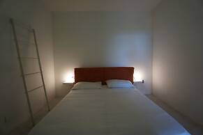 Burdi House Apartment Surrounded by Greenery and Tranquility Near the 