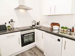 Gerrard House Apartment