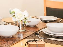 Gerrard House Apartment