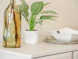 Gerrard House Apartment