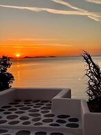 Siesta Villas, Cycladic Elegance With Castle View