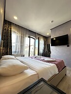 Taxim Alyon Suite Hotel