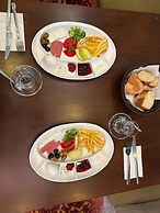 Taxim Alyon Suite Hotel