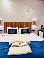 Taxim Alyon Suite Hotel