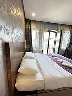 Taxim Alyon Suite Hotel