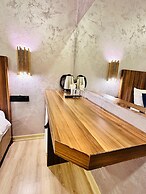Taxim Alyon Suite Hotel