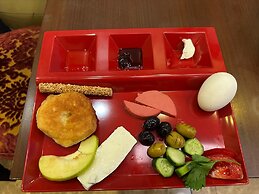 Taxim Alyon Suite Hotel