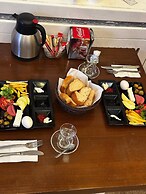 Taxim Alyon Suite Hotel