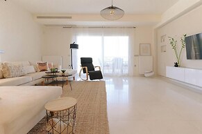 Blue Sky Villa in Crete