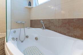 Blue Sky Villa in Crete