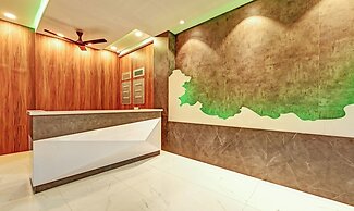 Itsy Hotels Sri Sai Grand Inn