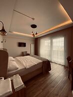 Antigonia Butik Otel