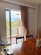 A Stroll to the Acropolis Athenian Homes