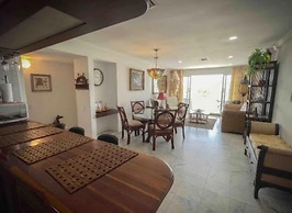 Apartamento con Playa Privada en Sunrise