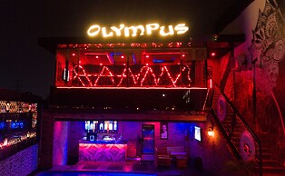 OLYMPUS HOTEL & SUITES